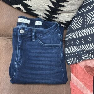 KanCan Kurvy MidRise Skinny